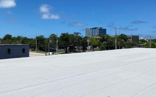 Under Renovating Office Building for Sale