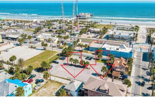 9-Unit Off Market Deal Just Steps from Daytona Beach