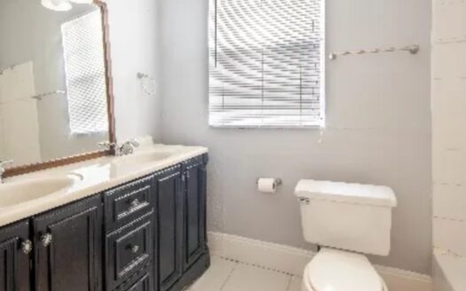 10 Units Income producing apartment at Florida for sale