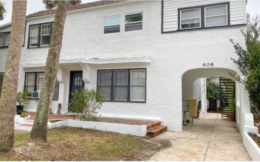 10 Units Income producing apartment at Florida for sale