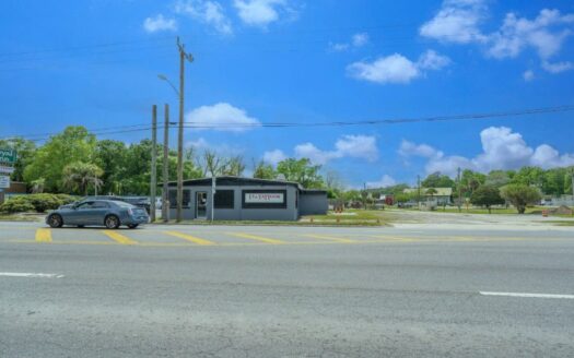 Royal Inn- 24 Units Motel with Seller Financing Available!!!